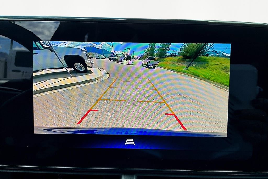 Used 2024 Chevrolet Trax LT w/ Driver Confidence Package image 23