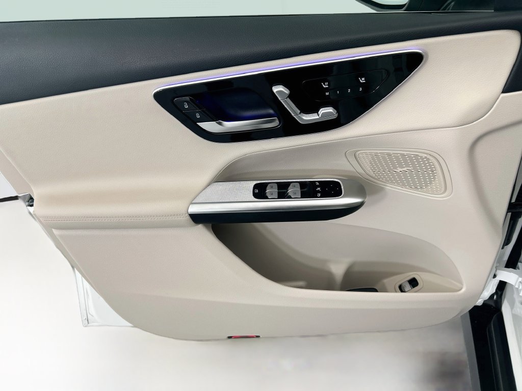Certified 2026 Mercedes-Benz GLC 300 image 22