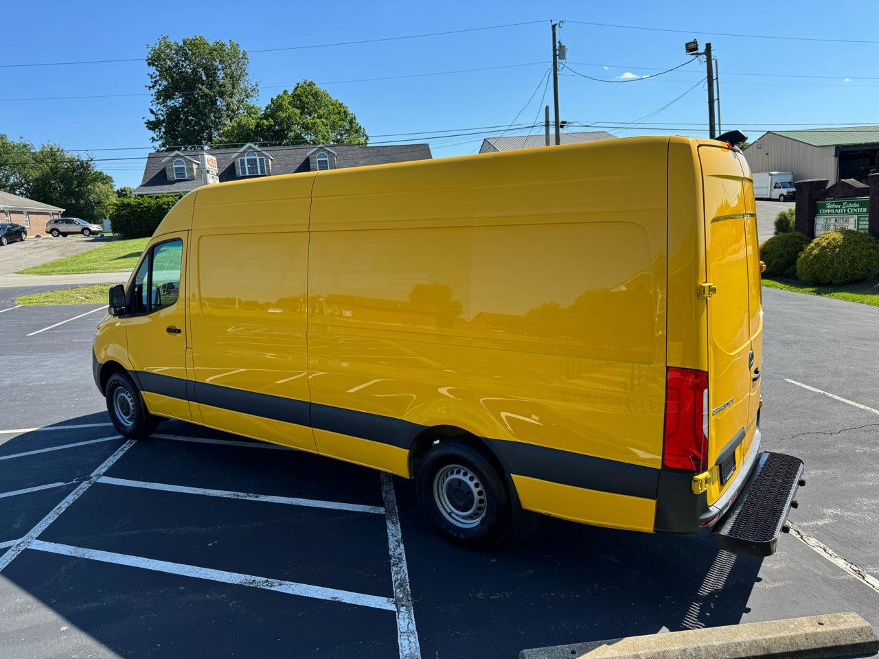 Used 2020 Mercedes-Benz Sprinter 2500 image 5