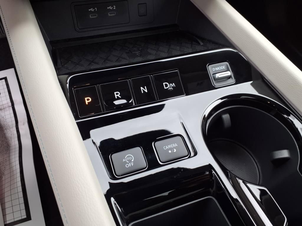 Used 2025 Nissan Murano Platinum w/ Cargo Package image 18