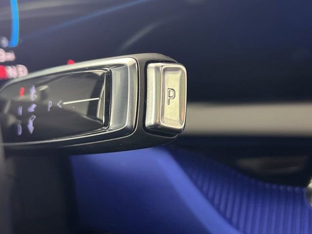 Used 2025 Cadillac Optiq Luxury 1 AWD/4WD image 17