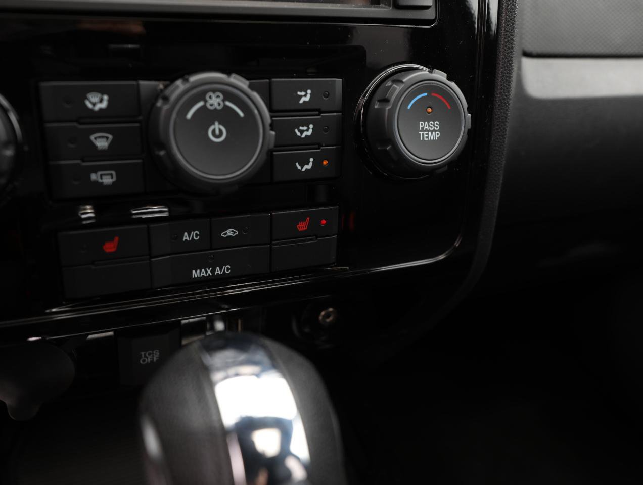 Used 2012 Ford Escape Limited AWD/4WD image 21