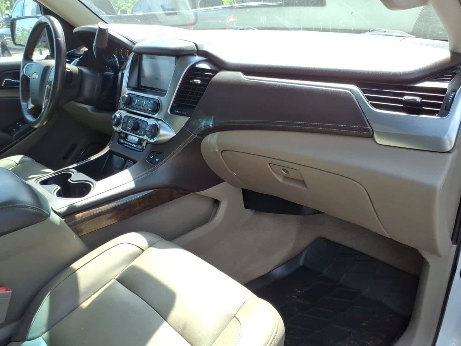 Used 2020 Chevrolet Suburban LT AWD/4WD image 4