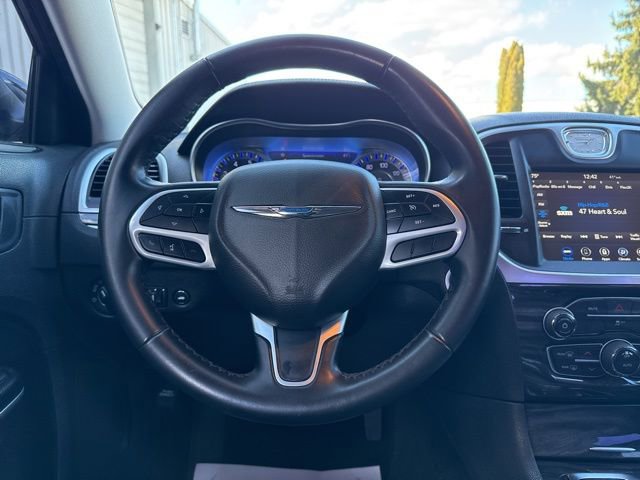 Used 2021 Chrysler 300 Touring w/ Sport Appearance Package image 22