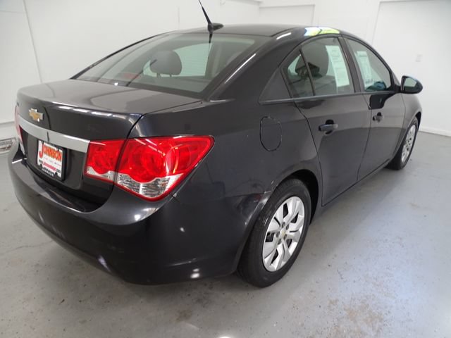 Used 2013 Chevrolet Cruze LS FWD image 16