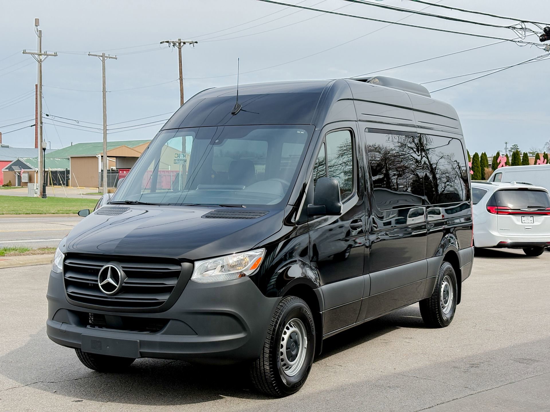 Used 2024 Mercedes-Benz Sprinter 2500 image 5