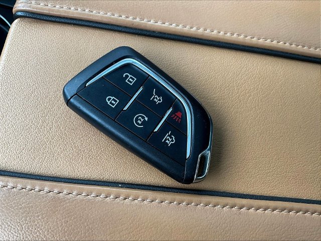 Used 2022 Cadillac Escalade Premium Luxury AWD/4WD image 36