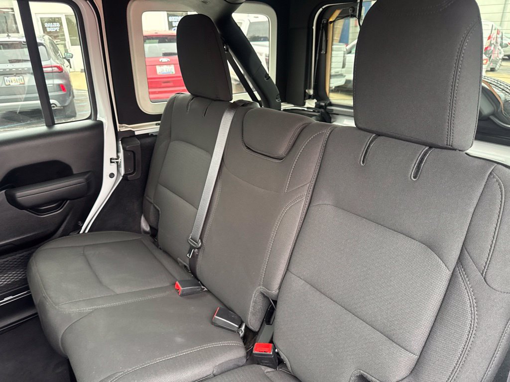 Used 2023 Jeep Wrangler Unlimited Sport AWD/4WD image 30