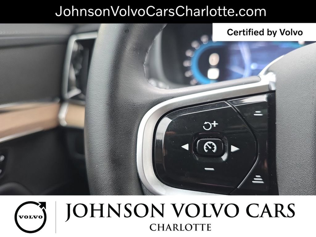Certified 2025 Volvo XC90 B6 Plus image 19