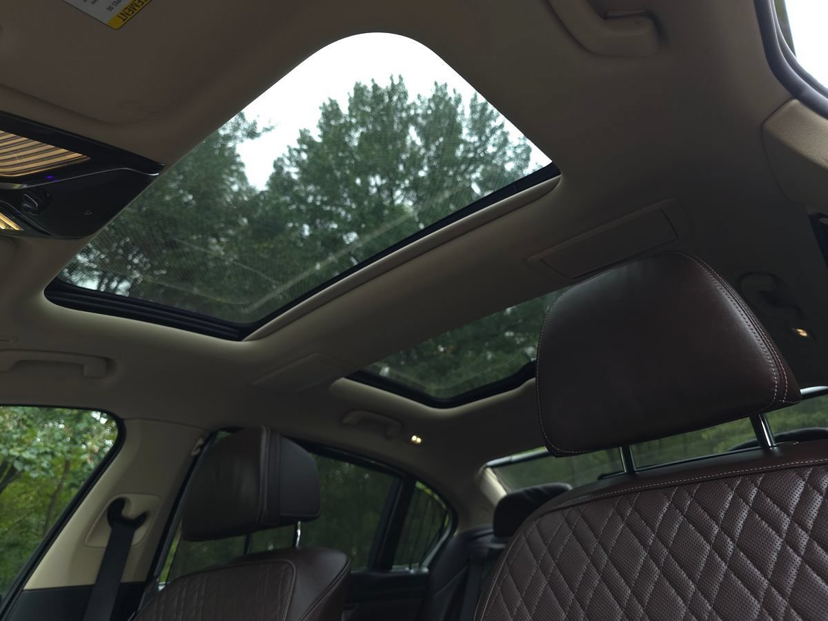Used 2020 BMW 750i xDrive w/ Executive Package AWD/4WD image 67