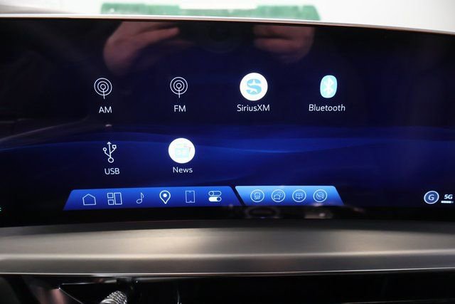 New 2026 Cadillac Lyriq Signature Luxury image 21