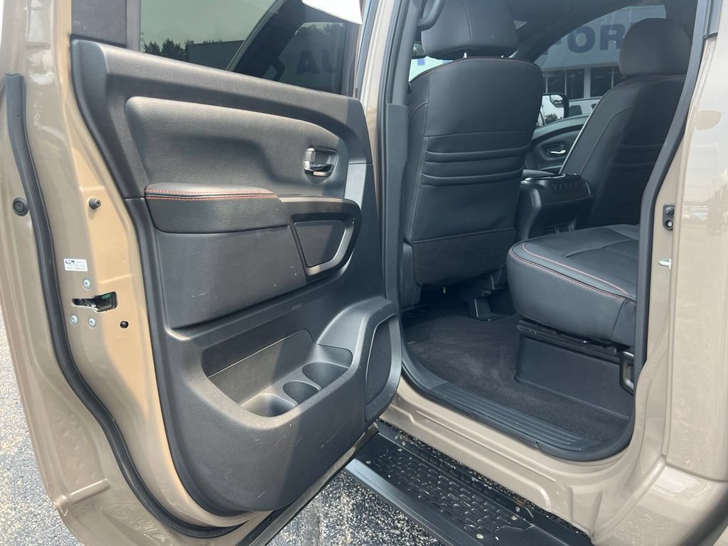 Used 2020 Nissan Titan PRO-4X AWD/4WD image 28