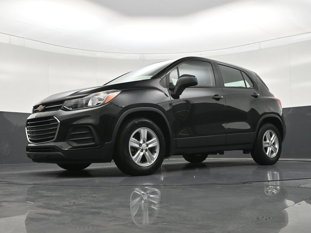 Used 2021 Chevrolet Trax LS FWD image 28