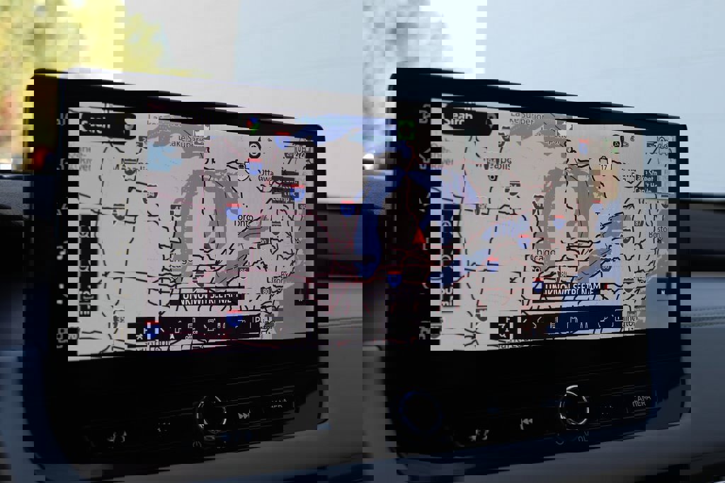 Used 2025 Mitsubishi Outlander SE image 7