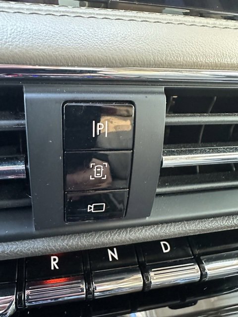 Used 2020 Lincoln Corsair Reserve w/ Equipment Group 202A image 33