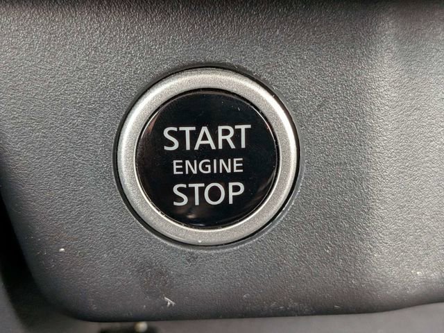 Used 2022 Nissan Rogue SV image 27