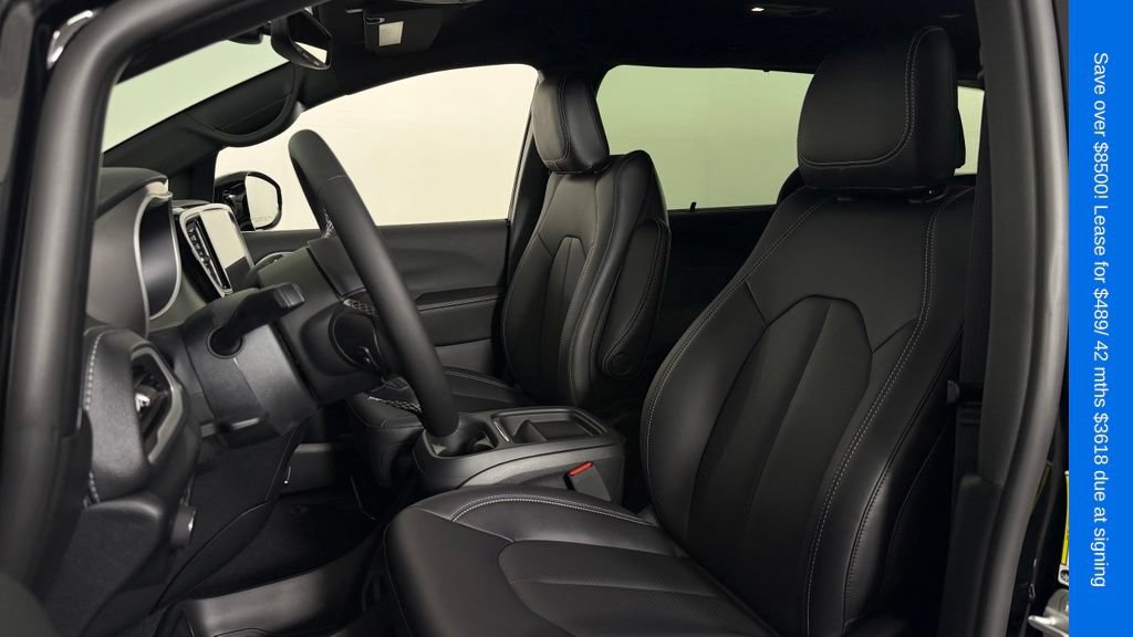 New 2027 Chrysler Pacifica Select FWD image 15