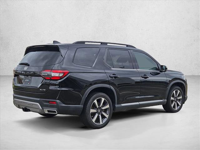 Used 2023 Honda Pilot Elite image 5