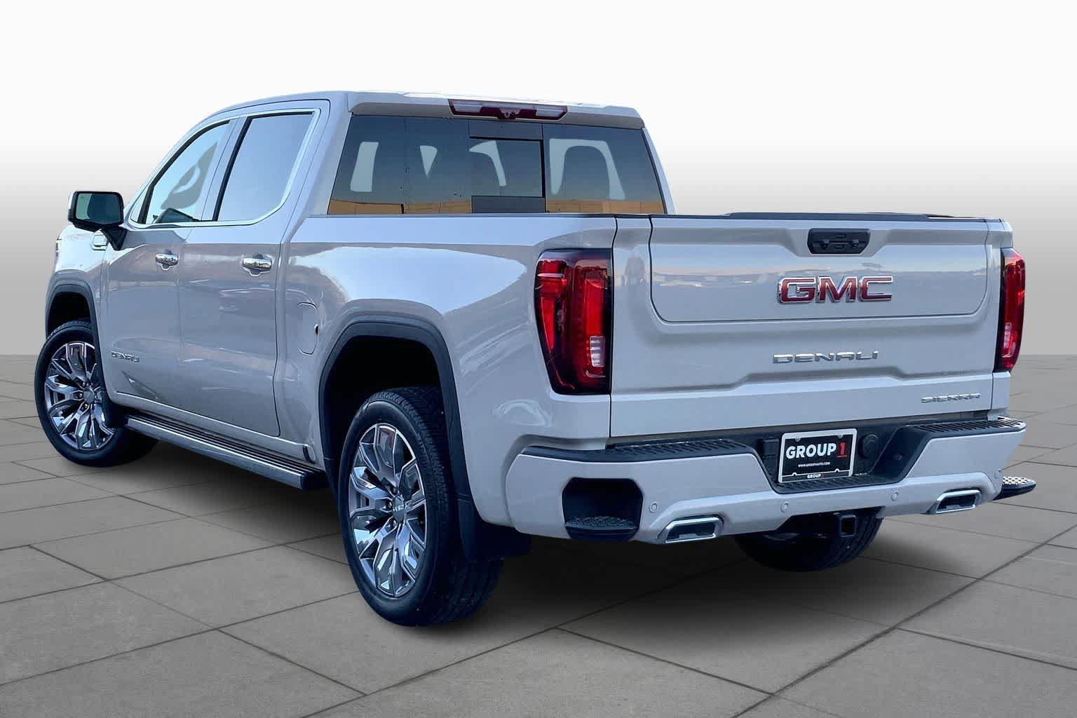 Used 2026 GMC Sierra 1500 Denali AWD/4WD image 12