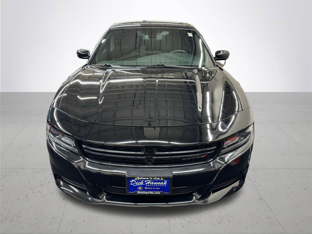Used 2017 Dodge Charger SXT w/ Blacktop Package image 10