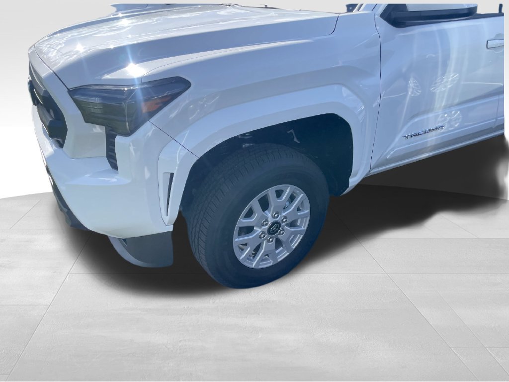 New 2026 Toyota Tacoma SR5 AWD/4WD image 2