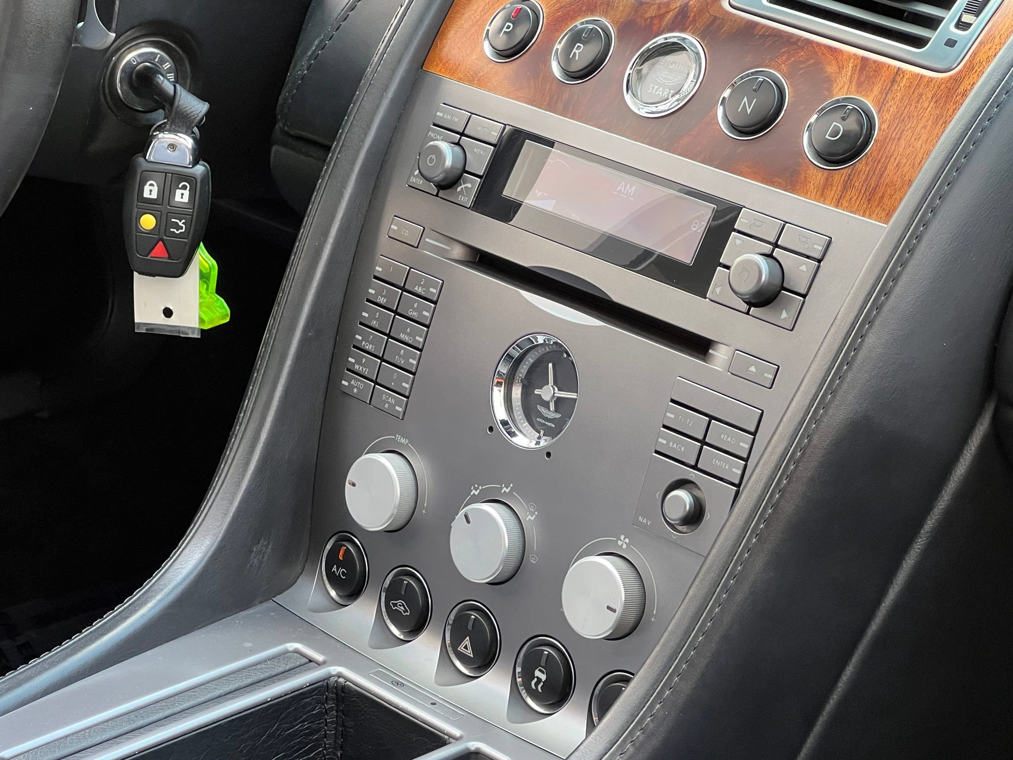 Used 2006 Aston Martin DB9 Volante RWD image 30