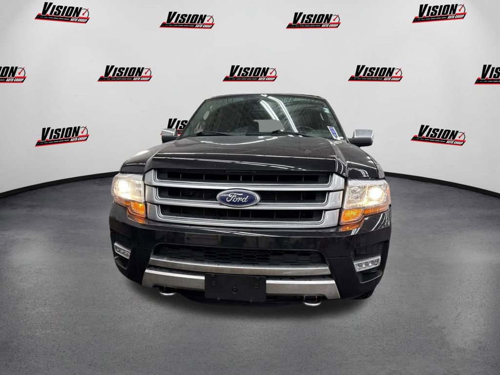 Used 2017 Ford Expedition Platinum video 2