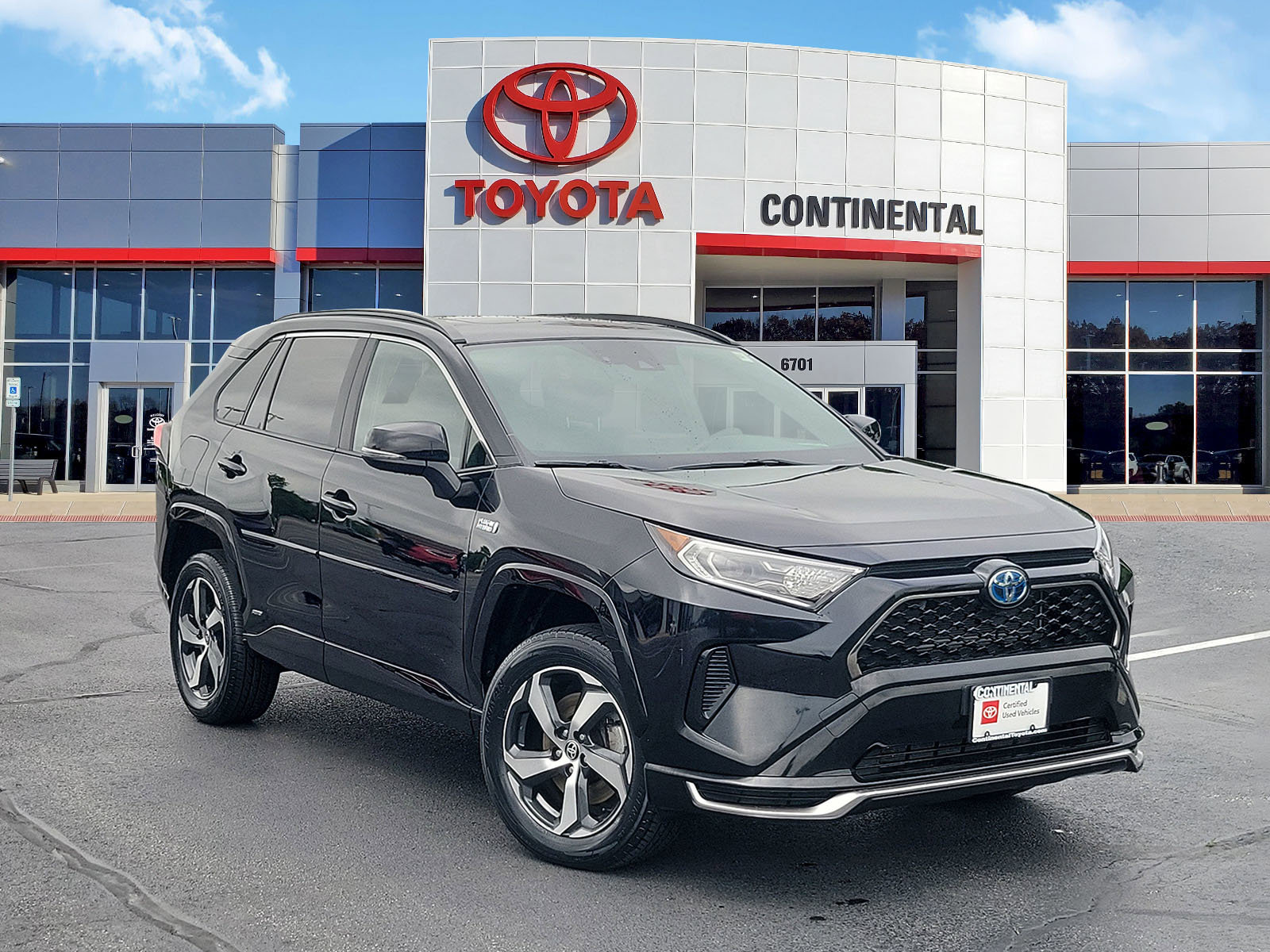 Certified 2021 Toyota RAV4 SE w/ Weather & Moonroof Package AWD/4WD image 2