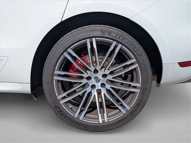 Used 2016 Porsche Macan Turbo AWD/4WD image 23