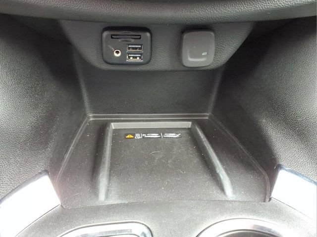 Used 2023 Chevrolet Traverse Premier w/ Redline Edition AWD/4WD image 23