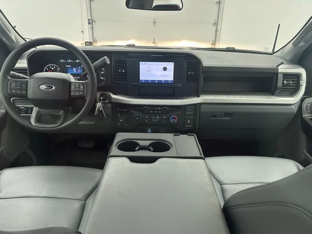 Used 2025 Ford F250 XL w/ XL Chrome Package image 3