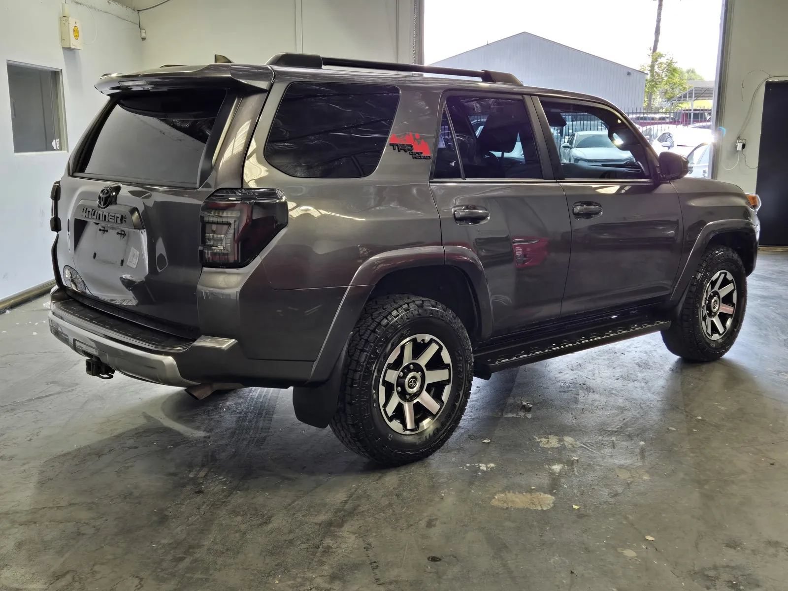 Used 2021 Toyota 4Runner TRD Off-Road AWD/4WD image 4