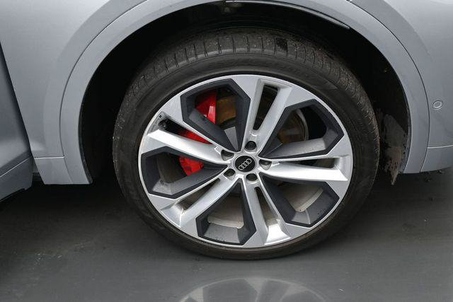 Used 2024 Audi Q5 2.0T Prestige w/ Prestige Package AWD/4WD image 41