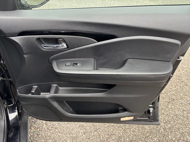 Used 2021 Honda Pilot Elite image 16