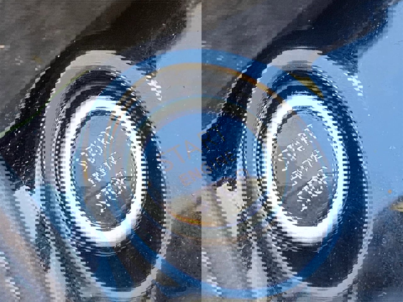 Certified 2020 Nissan Kicks SR image 9