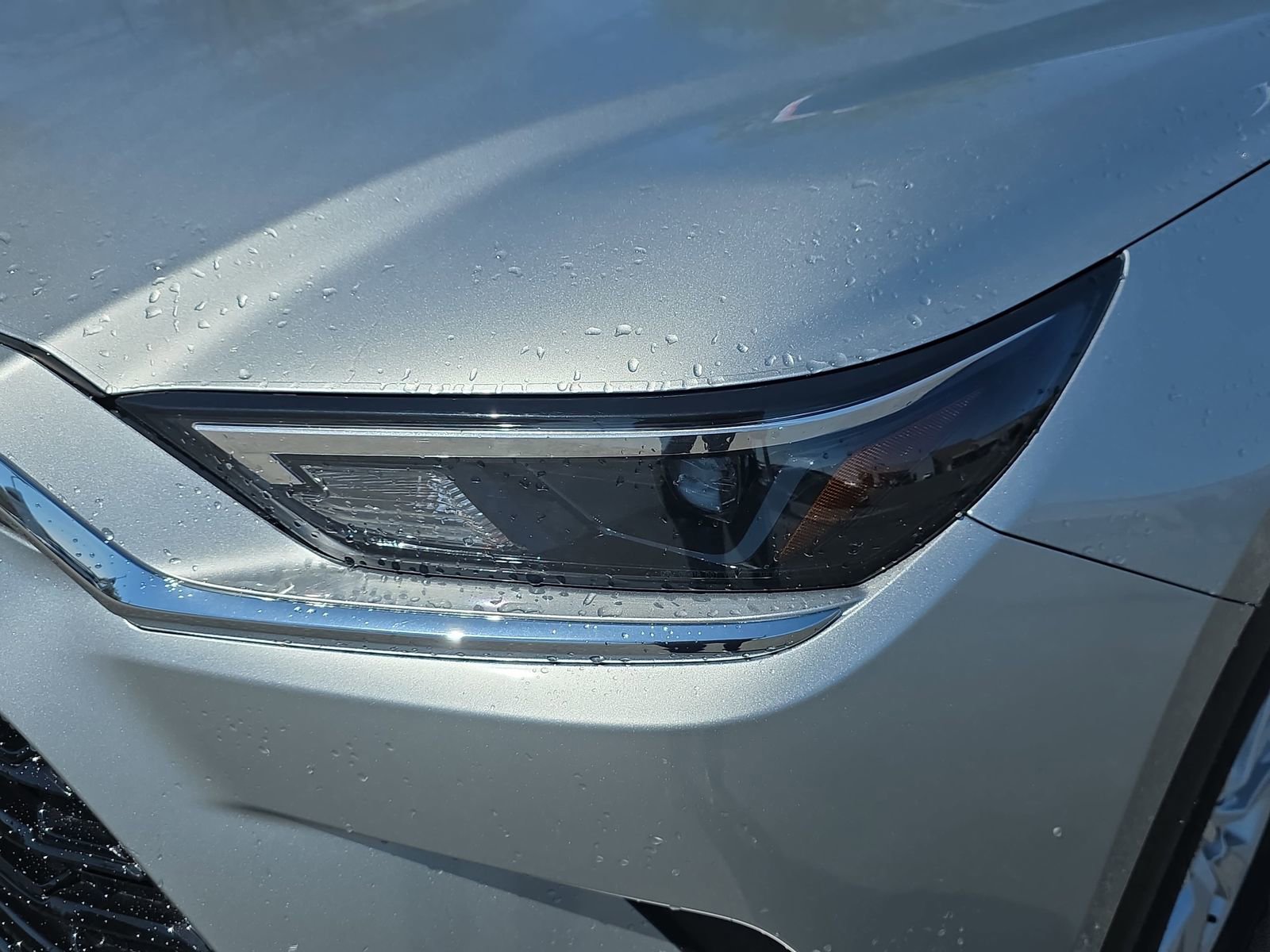 Used 2025 Toyota Grand Highlander AWD image 27