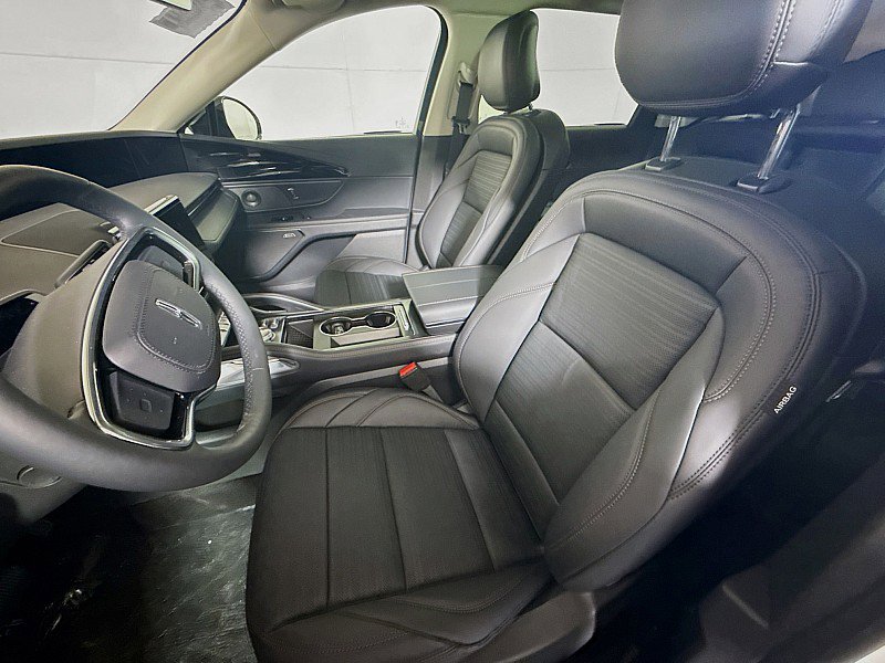 New 2026 Lincoln Nautilus Reserve w/ Jet Appearance Package image 11