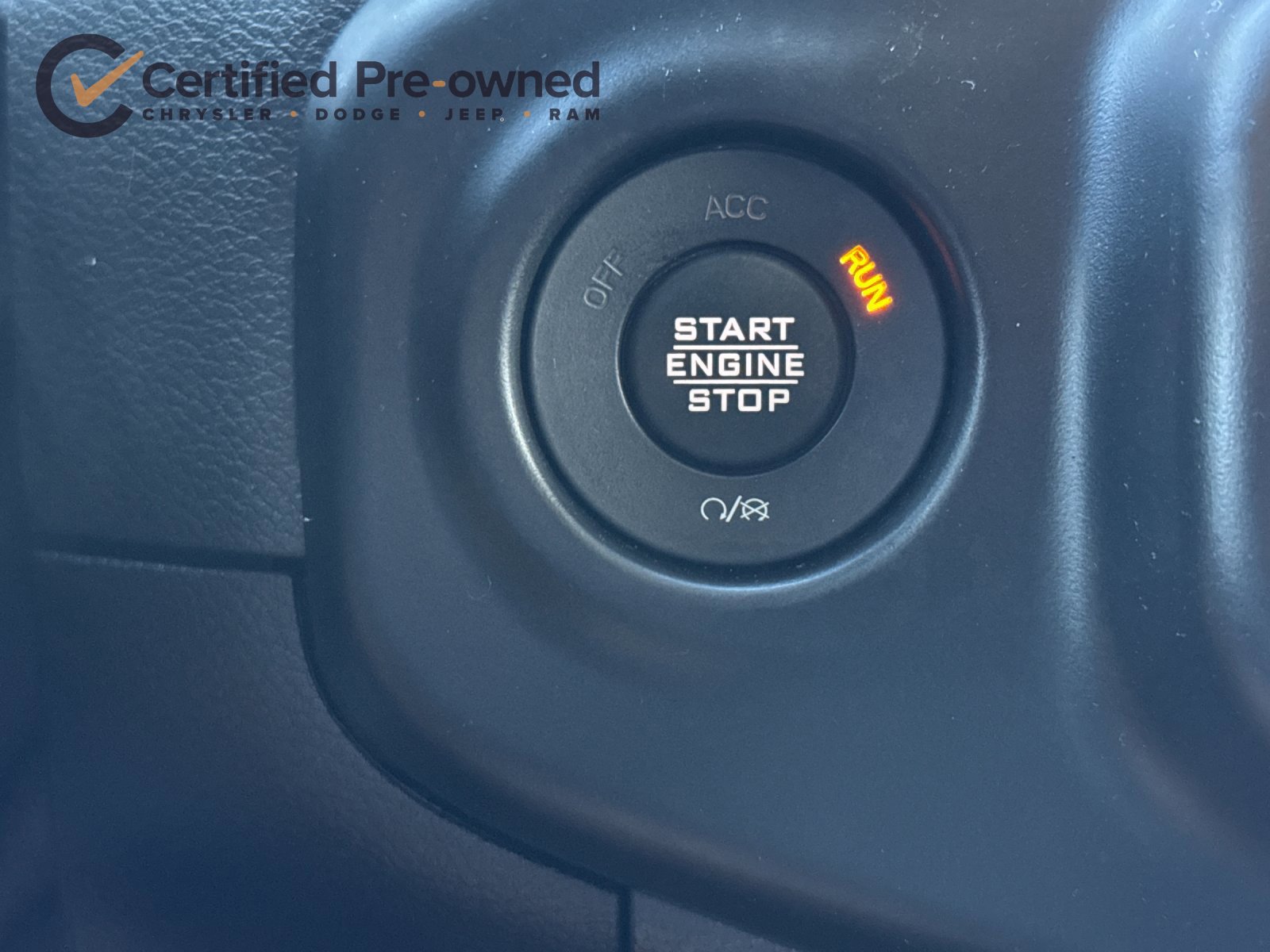 Used 2021 Jeep Wrangler Unlimited Sahara w/ Cold Weather Group AWD/4WD image 24