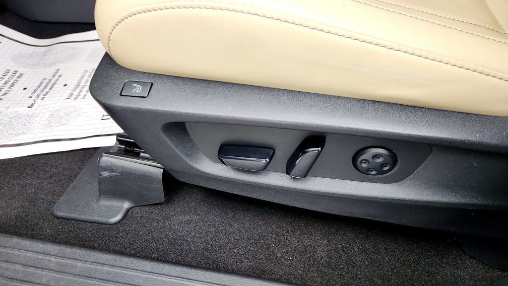 Used 2023 INFINITI QX60 Sensory w/ Vision Package image 12