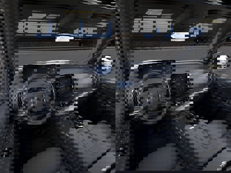 New 2026 Ford Expedition Platinum image 9