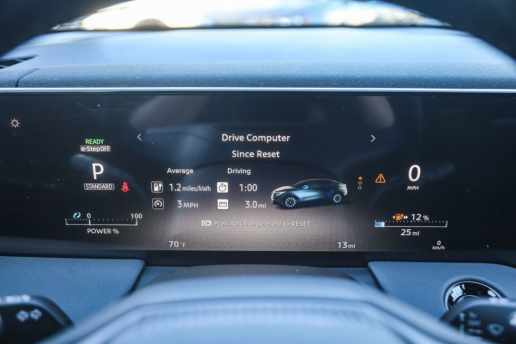 New 2026 Nissan Leaf FWD image 24
