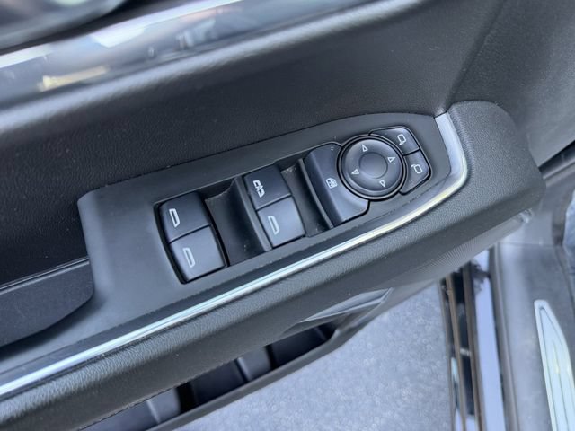 Used 2024 Chevrolet Silverado 1500 LT AWD/4WD image 11