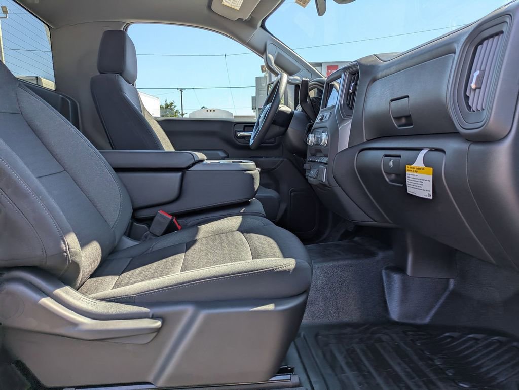 New 2025 GMC Sierra 2500 Pro w/ Convenience Package image 17