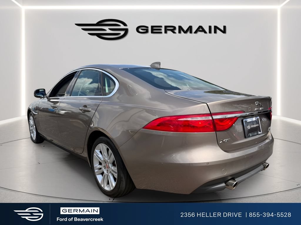 Used 2017 Jaguar XF Premium AWD/4WD image 6