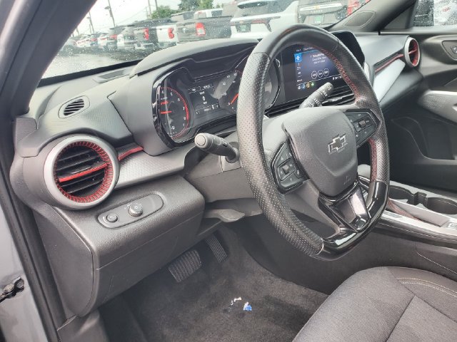 Certified 2024 Chevrolet Trax RS w/ Driver Confidence Package FWD image 19