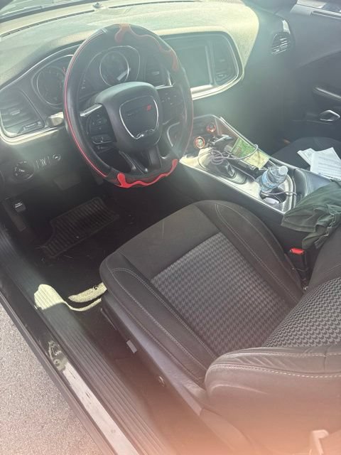 Used 2020 Dodge Challenger SXT RWD image 18