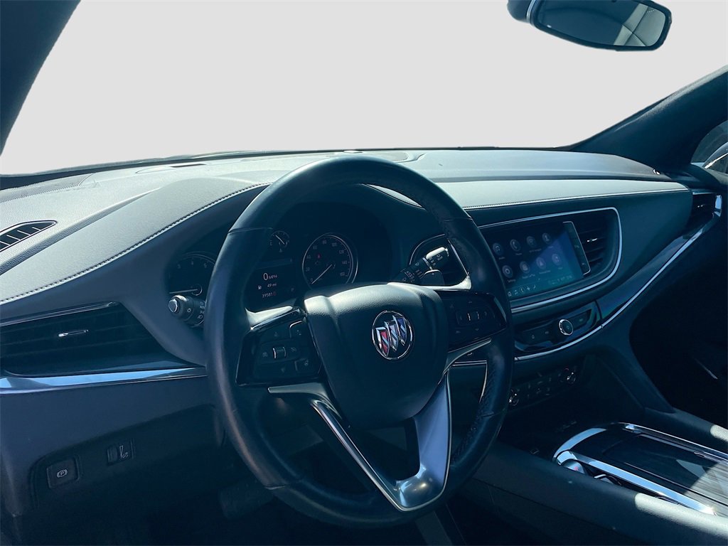 Used 2023 Buick Enclave Essence image 8