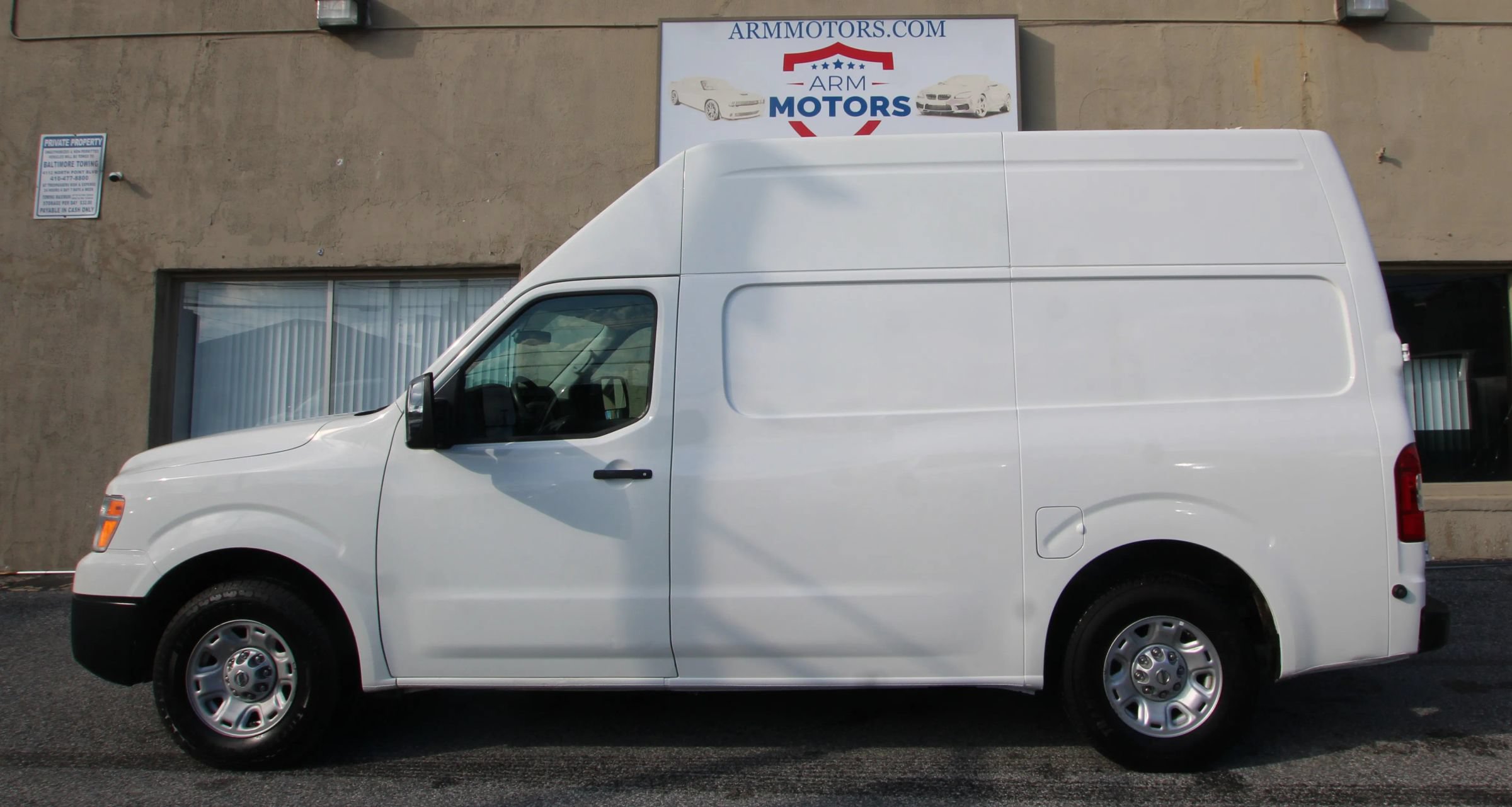 Used 2017 Nissan NV 3500 SV RWD image 5