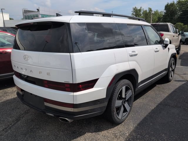 Used 2025 Hyundai Santa Fe Limited AWD/4WD image 4