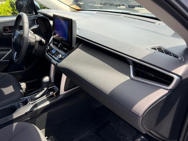 Certified 2023 Toyota Corolla Cross LE FWD image 20